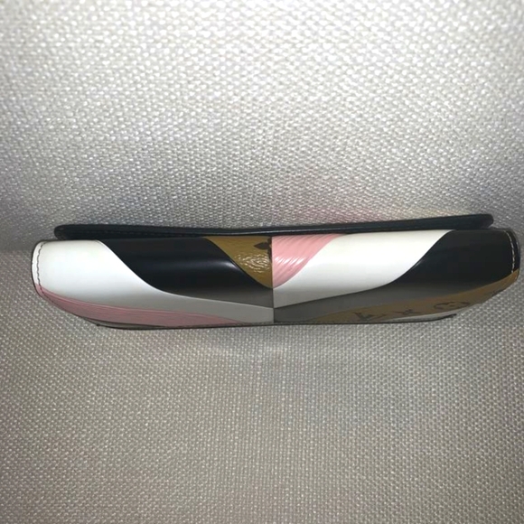 NWOT LOUIS VUITTON Epi Monogram Reverse Twist Wallet - Picture 3 of 11